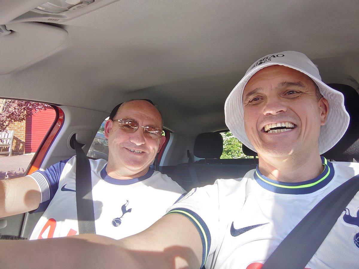 AgingBull73's tweet photo. COYS 🤍🤍🤍
#timetobelieve
Still bloody #nervous https://t.co/b3fyXpAkJA