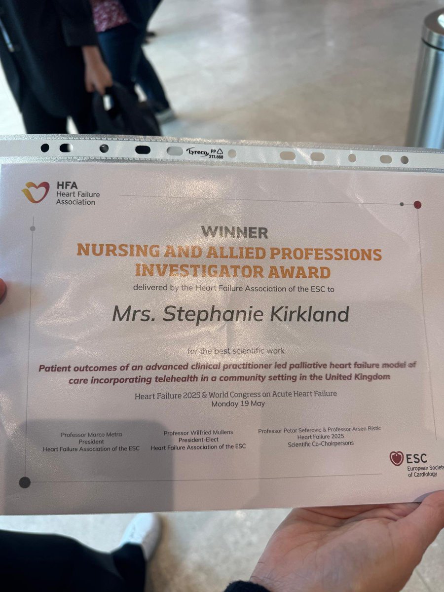 BSH Nurse Forum (@bshnurseforum) on Twitter photo Congratulations 🎉 to Stephanie Kirkland from <a href="/nhsuhcw/">UHCW NHS Trust</a> winner of the #ACNAP investigator award at #HFA2025 🥇
#CNSvalue
#NursingResearch #25in25 Congratulations 🎉 to Stephanie Kirkland from <a href="/nhsuhcw/">UHCW NHS Trust</a> winner of the #ACNAP investigator award at #HFA2025 🥇
#CNSvalue
#NursingResearch #25in25