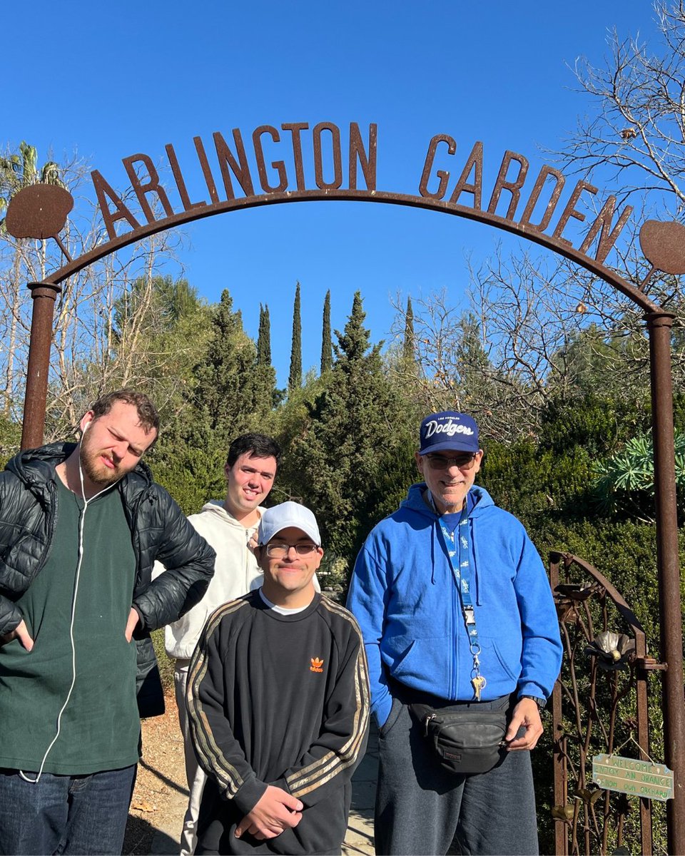 EttaOrg's tweet image. From the iconic #HollywoodSign to the peaceful Arlington Garden, #ETTA’s #DayProgram participants brought style, charm &amp;amp; fun all over LA—plus a few colorful mural stops along the way! 🎨🌴

#ETTADayProgram #LosAngelesAdventures #InclusiveCommunity