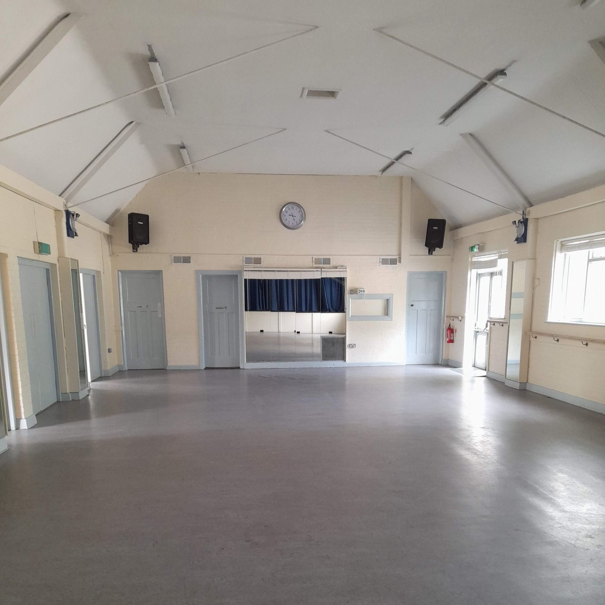 Hall_Master's tweet image. The Worthys Jubilee Hall consists of two available spaces for hire 🏛️❤️
The Main Hall is the largest space that measures 13.4m x 7.3m - a small Committee Room is also available when booking the Main Hall.
jubileehall.kingsworthy@gmail.com
jubileehall.org.uk
#hallmaster