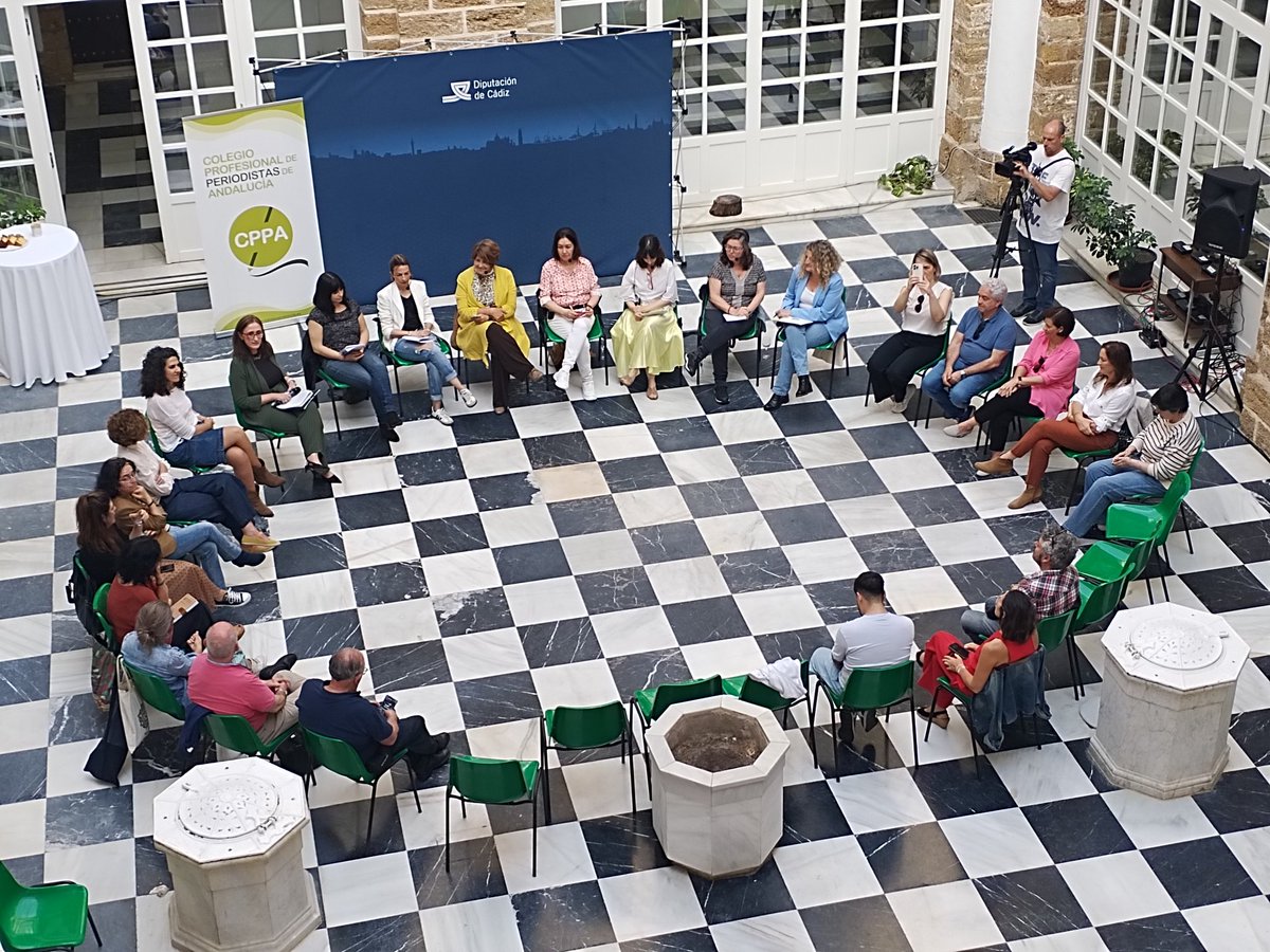 El <a href="/PeriodistasAND/">CPPA</a> sigue celebrando el #MesdeLaLibertaddePrensa en <a href="/diputacioncadiz/">Diputación de Cádiz</a> con ‘Las Tertulias de La Pensadora’, un foro inspirado en las tertulias gaditanas de los siglos XVIII y XIX, pero con una mirada contemporánea y un enfoque claro: la mujer como protagonista