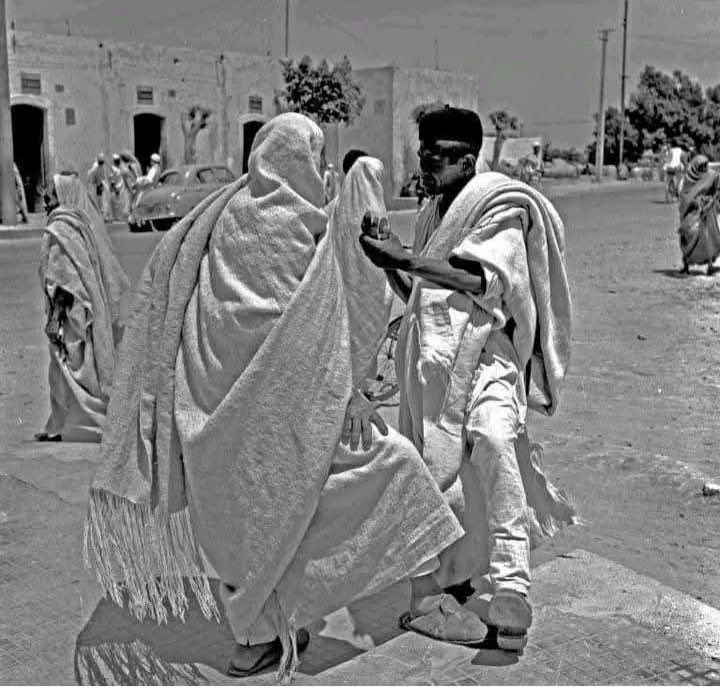 MadiMadi1815734's tweet photo. مدينة الخمس من المدن الرئيسية في ليبيا و التي لها طابع خاص يميزها عن العدين من المدن الاخري
هذه الصورة في الفترة 1920لبي 1940
#الخمس #ليبيا #libya #khoms https://t.co/5XuR4wibEz