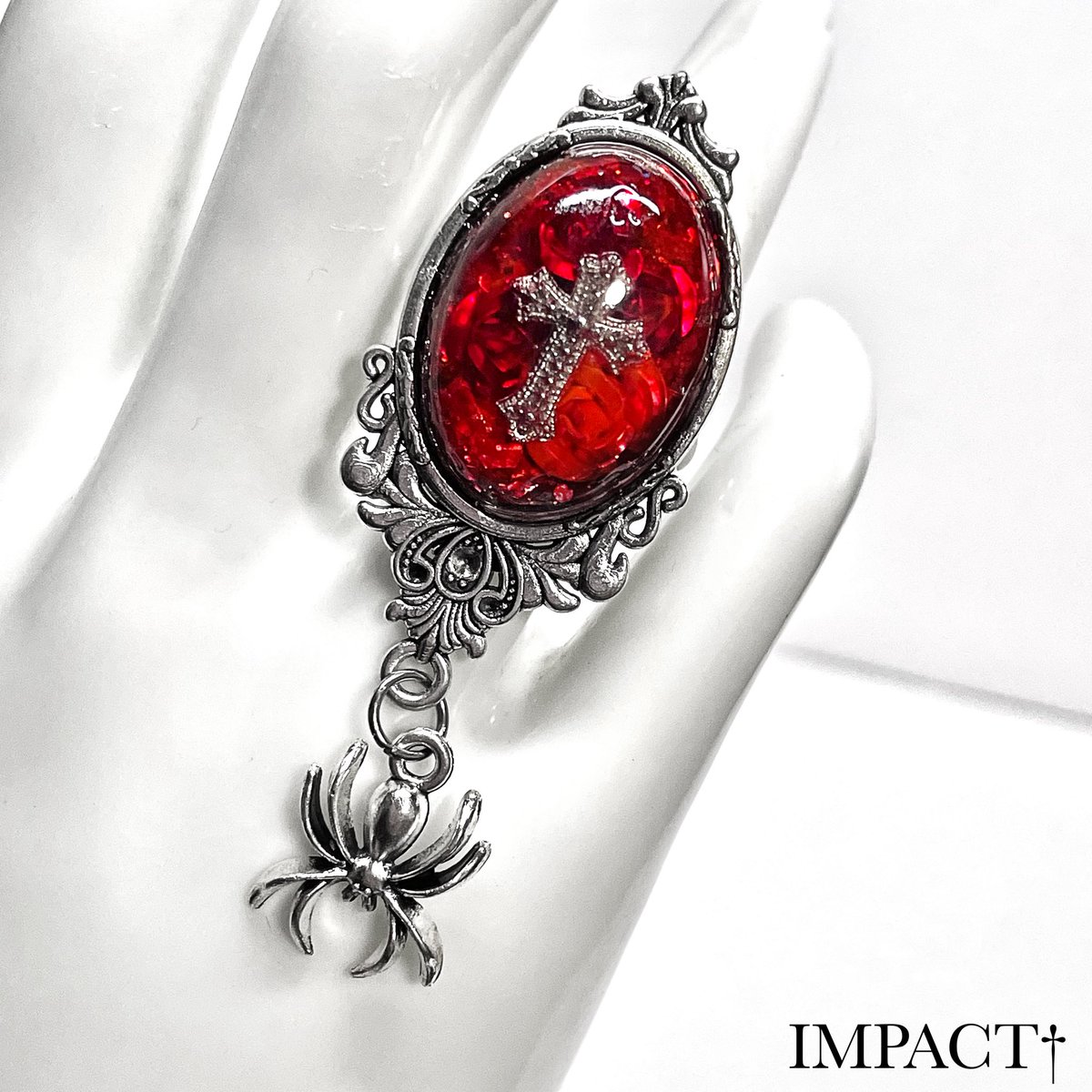 IMPACT_BLOOD12's tweet photo. 🫀KERA SHOP様納品🫀
近日発売‼️
Roseリングシリーズ各種✨️💍
イベントで大人気だったシリーズを納品させて頂きました✌️かなり大きめの装飾になっております。是非店頭にてご覧下さい🥰
#IMPACT_BLOOD
#KERASHOP https://t.co/n7Btm0Y2zL