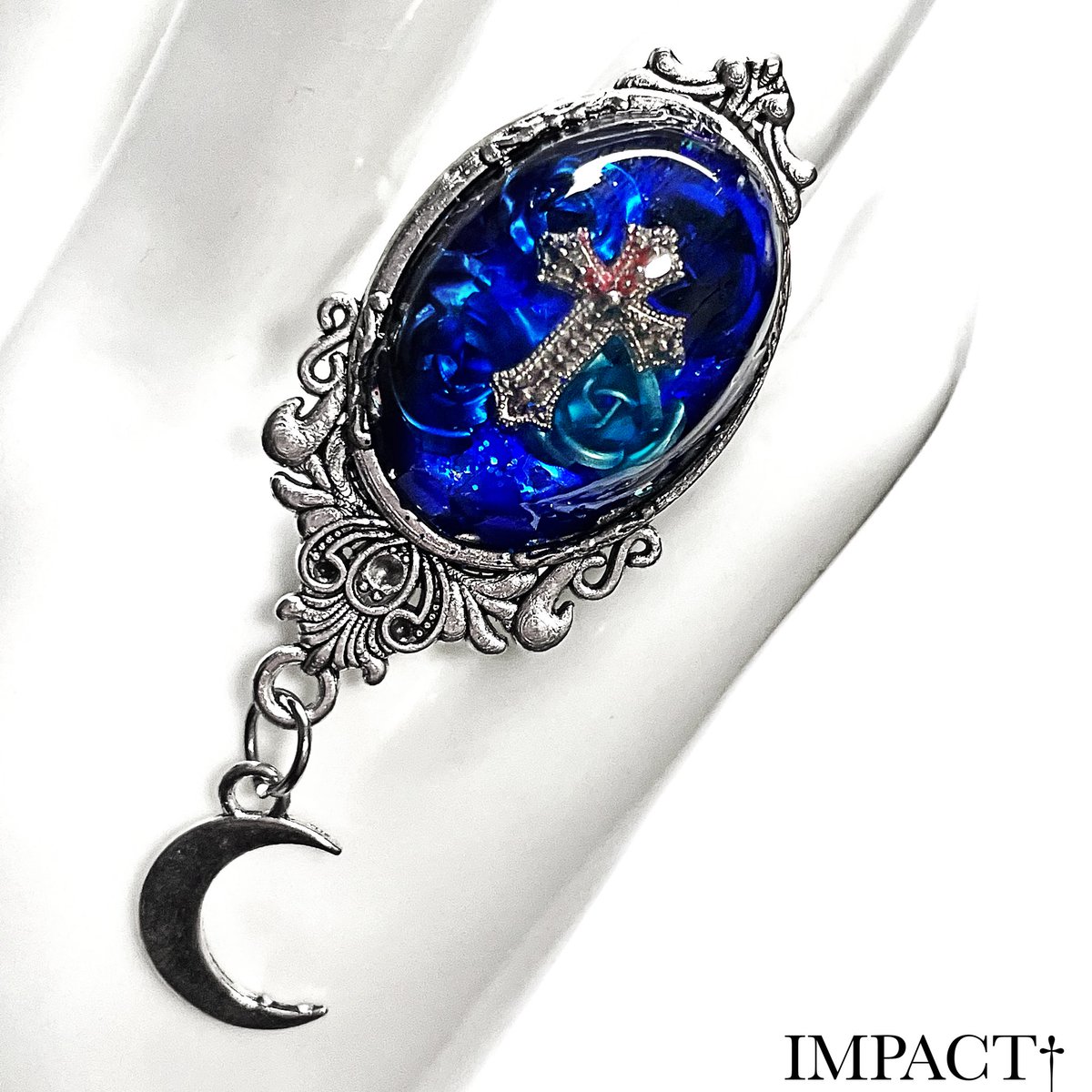 IMPACT_BLOOD12's tweet photo. 🫀KERA SHOP様納品🫀
近日発売‼️
Roseリングシリーズ各種✨️💍
イベントで大人気だったシリーズを納品させて頂きました✌️かなり大きめの装飾になっております。是非店頭にてご覧下さい🥰
#IMPACT_BLOOD
#KERASHOP https://t.co/n7Btm0Y2zL