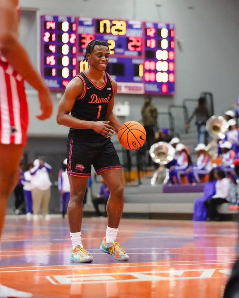 6’3 transfer combo guard Jeremiah Kwarteng out of Edward Waters (D2) tells me that he’s heard from Hawaii Pacific, University of St. Mary, William Penn, among others.

Two years to play.