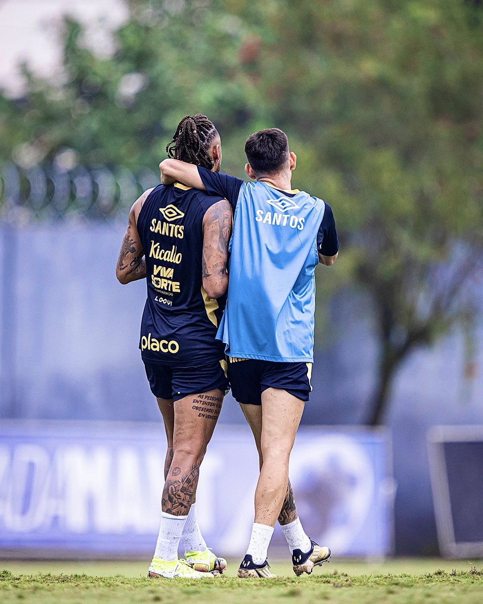 TeamNey10's tweet photo. NEY 🖤 https://t.co/1wnff9otyR