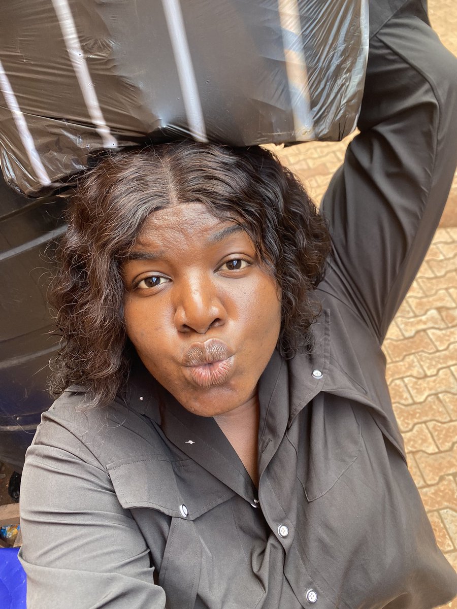 A girl and her market 😊