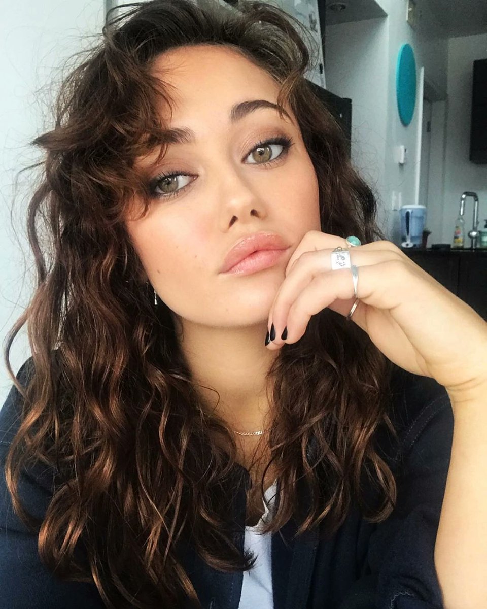 Ella Purnell Daily (@xdailyella) on Twitter photo 