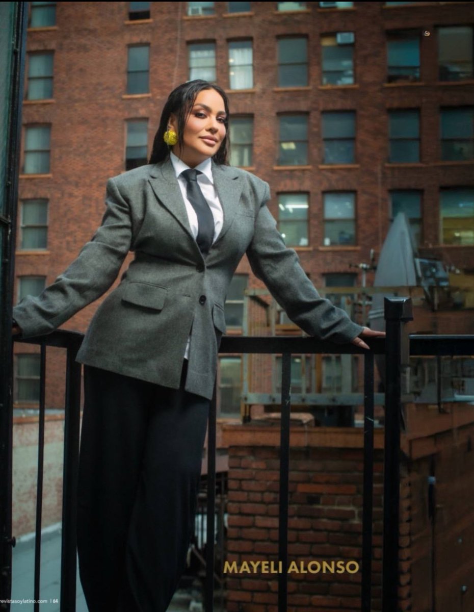 MayeliClub's tweet image. Mayeli Alonso Photo shoot “Soy Latino” magazine. 🖤
