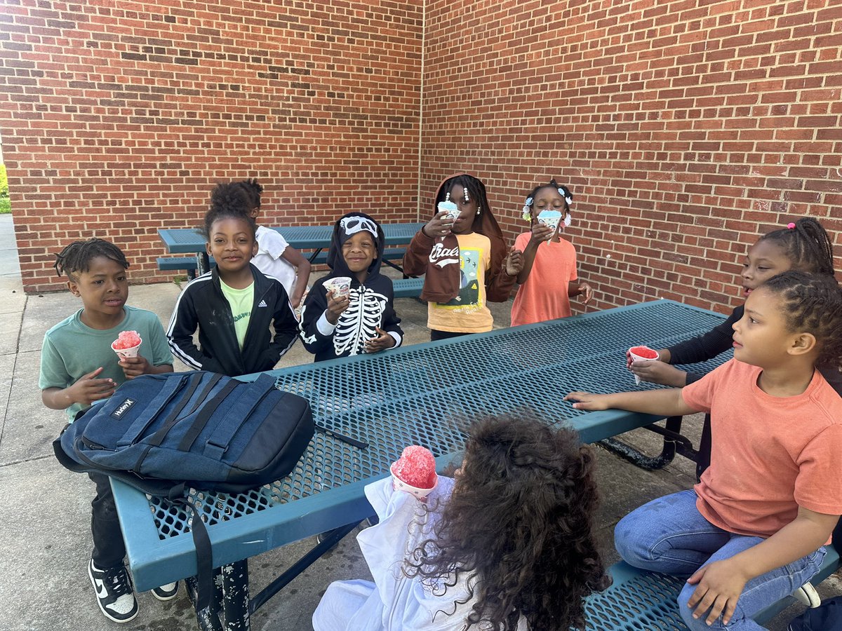 Armstrong Eagles tweet media