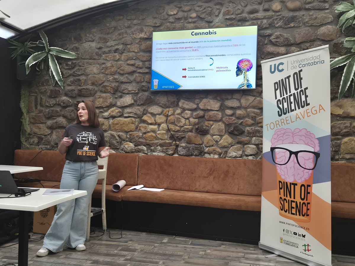 UCC+I Universidad de Cantabria (@ucdivulga) on Twitter photo 🧠💻 Claudia Ovejas de <a href="/IDIVALdecilla/">IDIVAL</a> nos invita a reflexionar sobre "Realidad hackeada": el vínculo entre drogas y psicosis. 🔍🚨 #PINT25TLV <a href="/pintsworld/">Pint of Science World</a> <a href="/pintofscienceES/">Pint of Science ES</a> 🧠💻 Claudia Ovejas de <a href="/IDIVALdecilla/">IDIVAL</a> nos invita a reflexionar sobre "Realidad hackeada": el vínculo entre drogas y psicosis. 🔍🚨 #PINT25TLV <a href="/pintsworld/">Pint of Science World</a> <a href="/pintofscienceES/">Pint of Science ES</a>