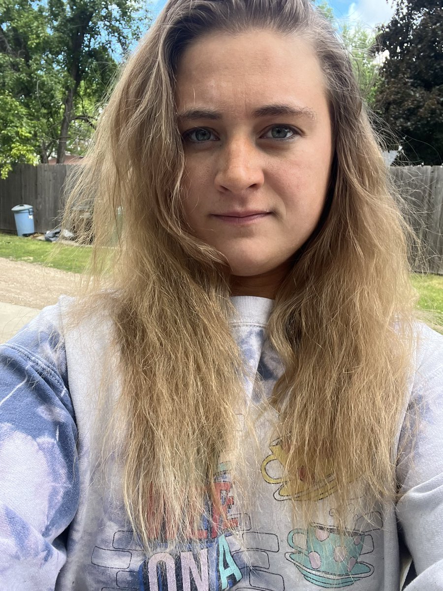 natalie42166's tweet photo. That hair tho https://t.co/FgZlMkEx61