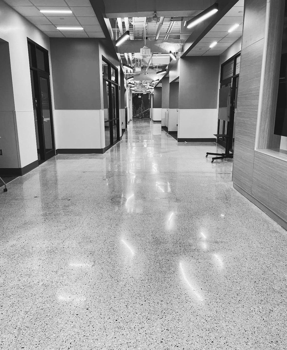 AmpLabEW's tweet photo. This place looks so much better filled with 16-18 year olds. We will miss you and wish you nothing but the best!
#amplab #electricworks #fortwayne https://t.co/qIGKcCgXJx
