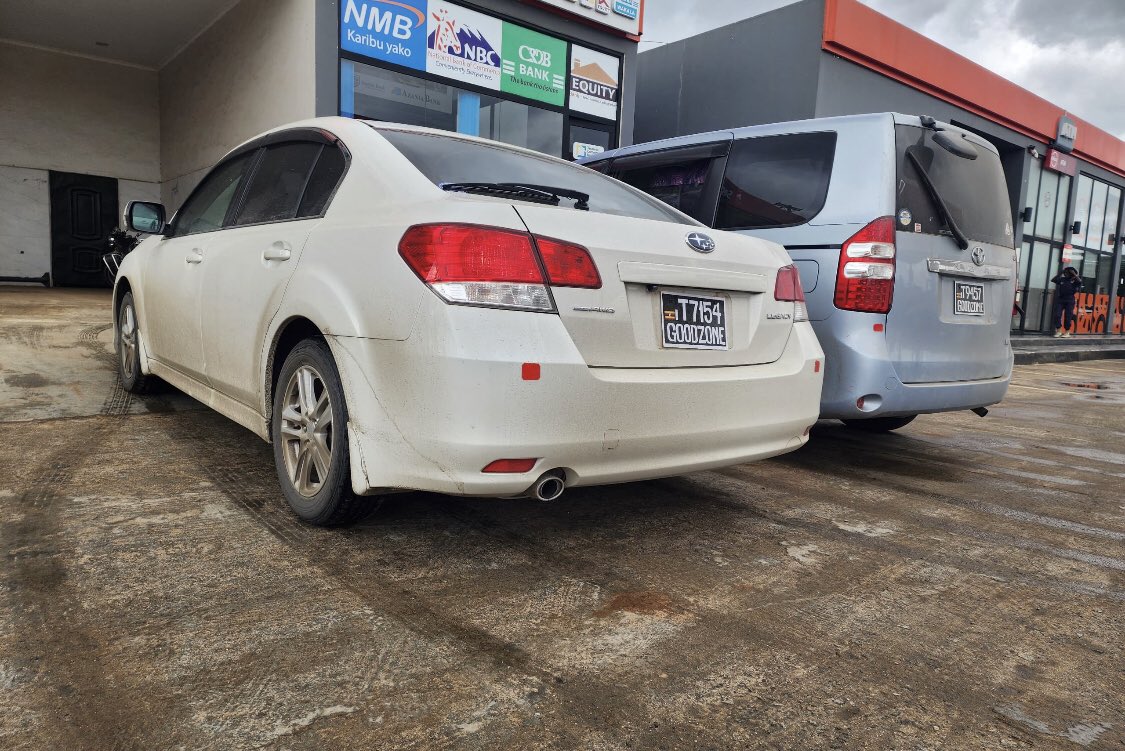 ADKImports_'s tweet photo. Whatever car it is we will definitely deliver it✅
Delivered✅
No issues ✅
Clients happy✅
Flexible down payments✅
What’s stopping you from importing with us?
☎️0770516511
For Imports & Sales
📧anthonyimports16@gmail.com
📌Import with Trust, Import for Less
#Goodzone https://t.co/UsVGmYKIp4