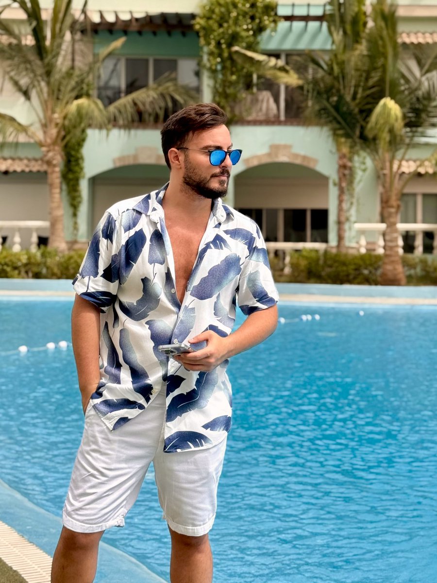 The mind is like water. When it’s turbulent, it’s difficult to see. When it’s calm, everything becomes clear.

#Jeddah 🇸🇦
#JasonPatrickOnTour ✈