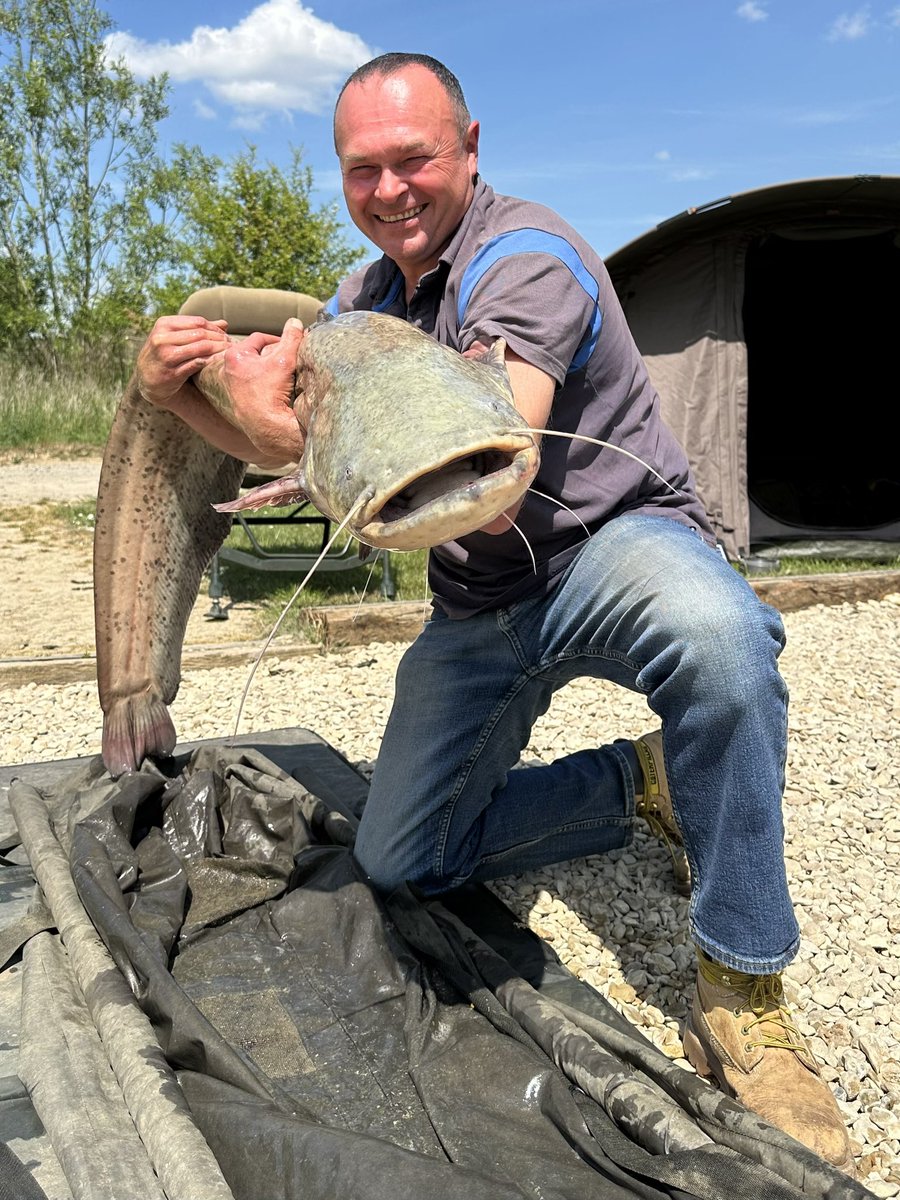 nathan (@nathanwheeler75) on Twitter photo First night trip this year for the cats with <a href="/kevpearce25/">Kevin Pearce</a>.We fished a new lake for both of us.I managed 2 but poor Kev lost one.Always next time. First night trip this year for the cats with <a href="/kevpearce25/">Kevin Pearce</a>.We fished a new lake for both of us.I managed 2 but poor Kev lost one.Always next time.