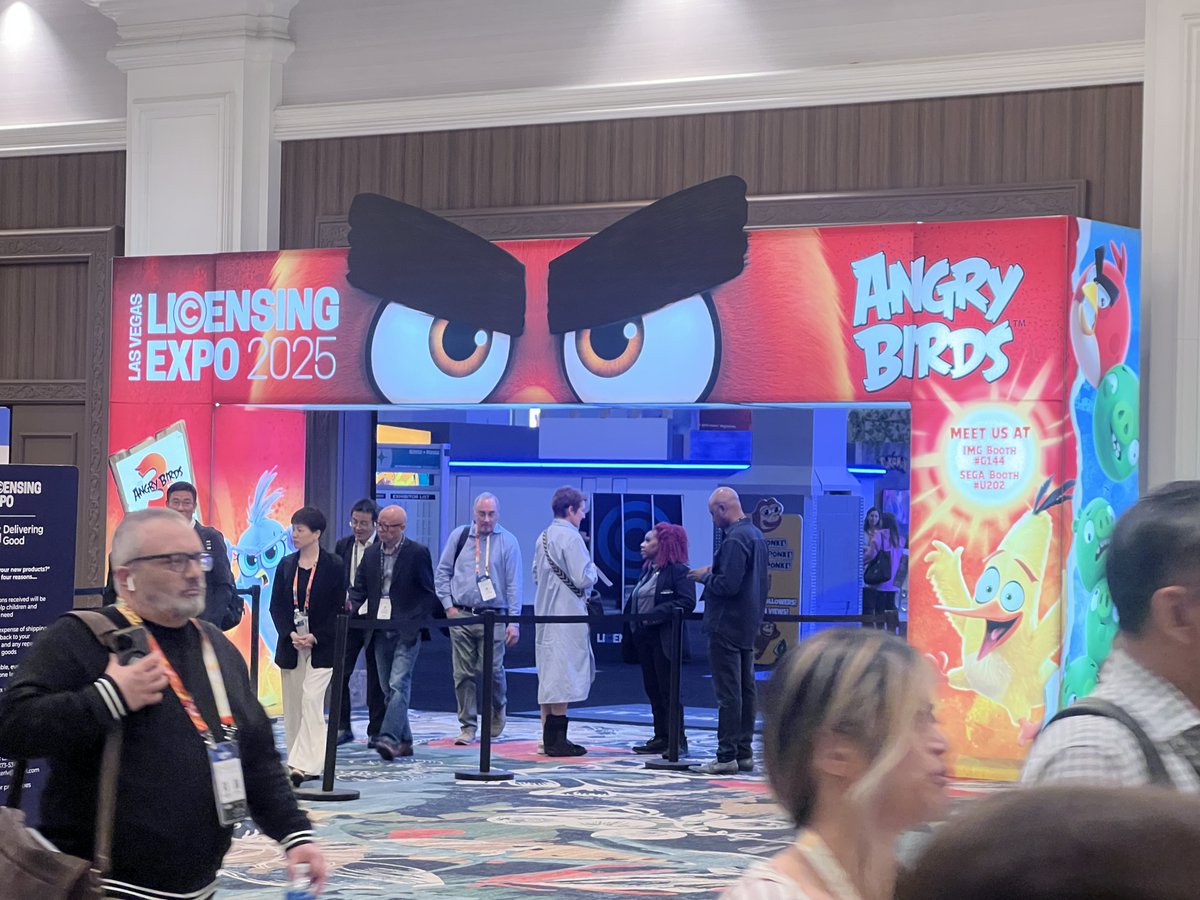 CompMedia21's tweet image. Day 1 = ✅ at #LicensingExpo!
Big energy, great meetings, and exciting momentum heading into Day 2.
Swing by booth H233 and say hi!
#LicensingExpo2025 #BrandLicensing #H233