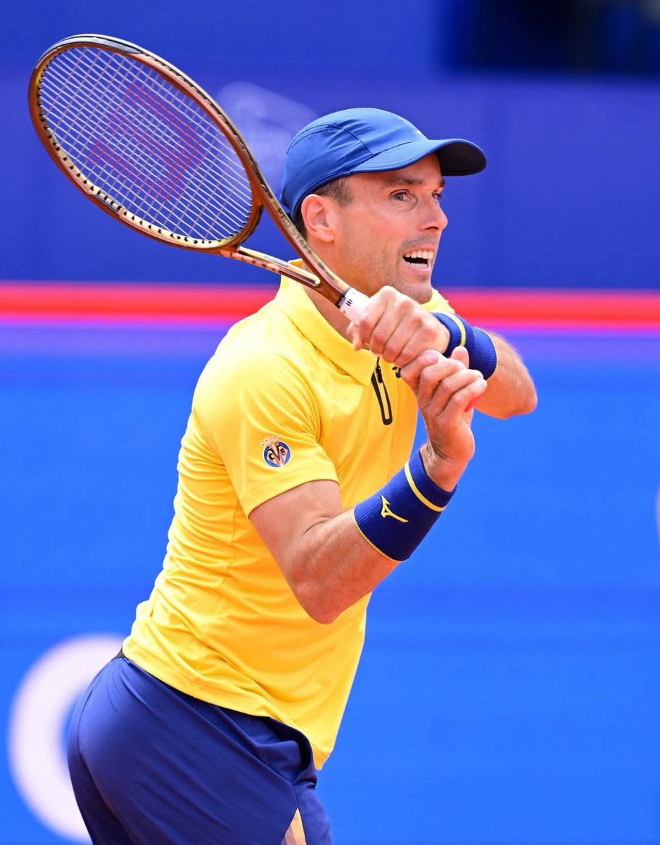 ⭐️ ¡Roberto Bautista da la campanada en Hamburgo! 

Victoria ante el segundo cabeza de serie del torneo, Francis Tiafoe, para pasar a cuartos de final. ¡Vamos! 🎾

📸 #HamburgOpen