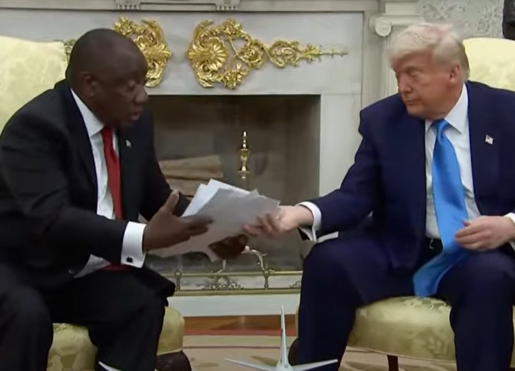 The moment Trump handed a big print out of recent Afrikaner farmers &amp; their families that were killed in SA is the best moment of their encounter. 
Cyril, ANC &amp; South Africa have been embarrassed on the world stage, none more than Julius Malema. Trump said he should have been