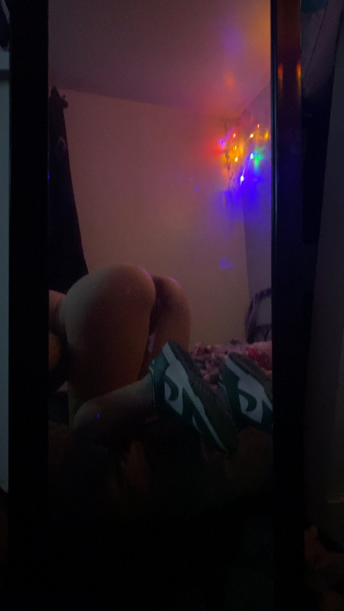 alltimewhor3's tweet photo. i need someone to play w meeeee 🥺 https://t.co/hC0aqRzNyU