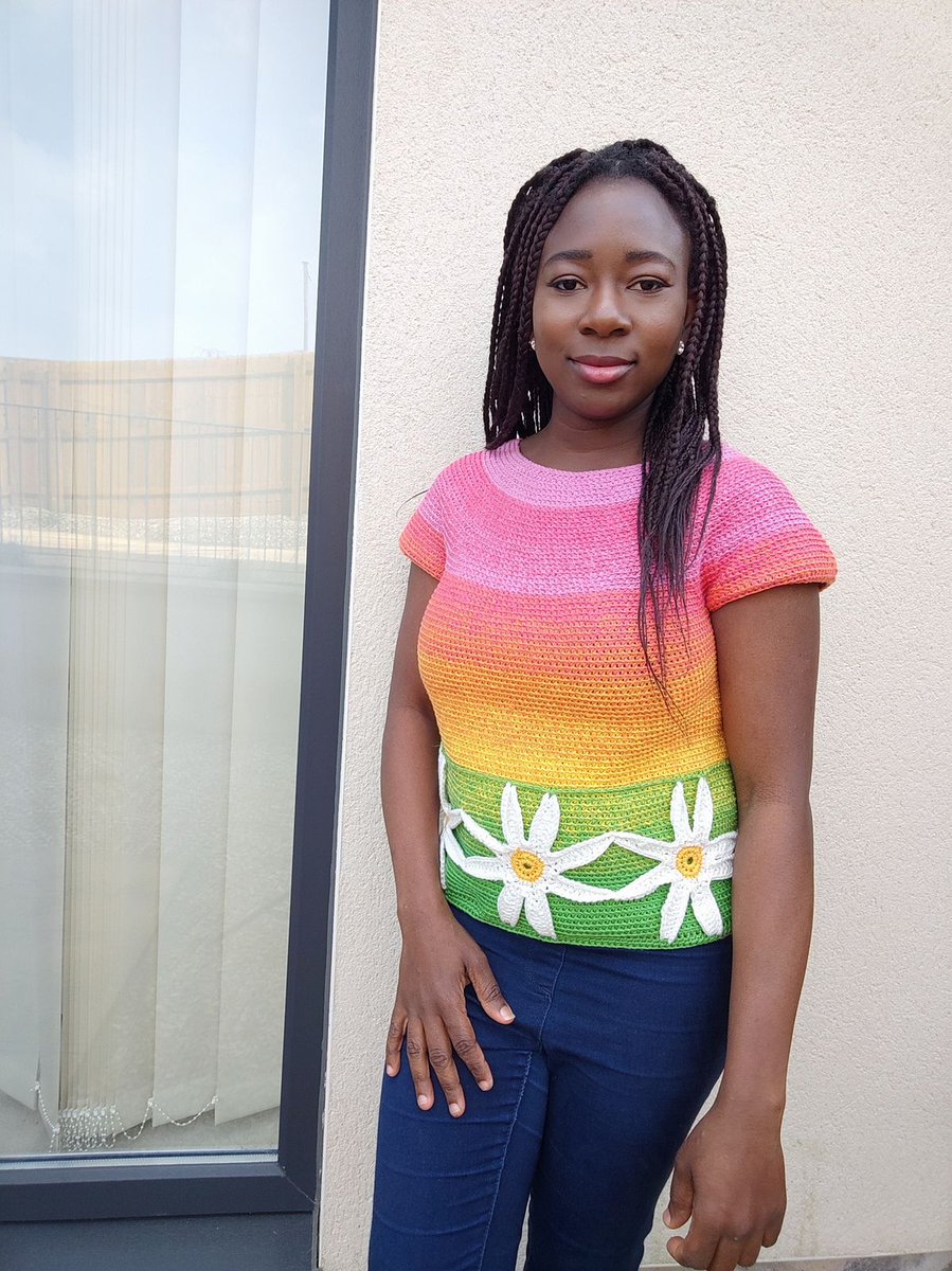 knithacker's tweet image. Crochet a Delightful Daisy Top Designed Susanna Biaye: 👉 buff.ly/WdYSFGY - totally on trend for this season! #crochet #handmade #spring25