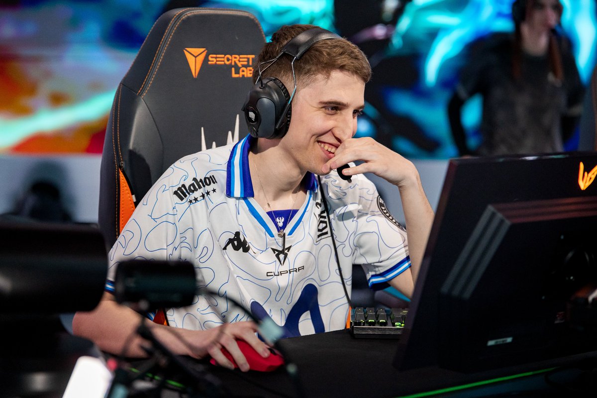 MovistarKOILoL's tweet image. ¿Ganitas de que llegue el domingo?

#ForThePro @RazerES