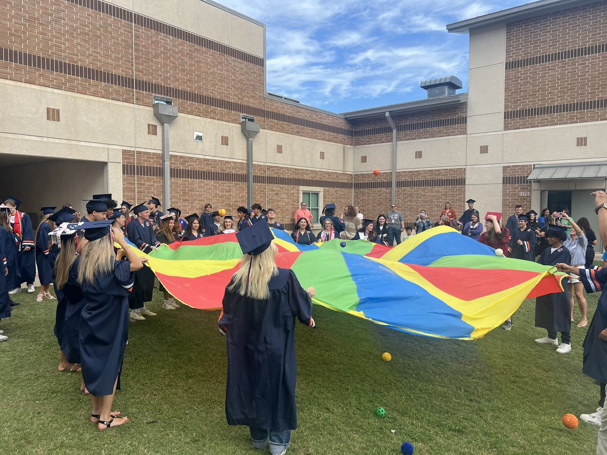 Jim Plain Elem tweet media