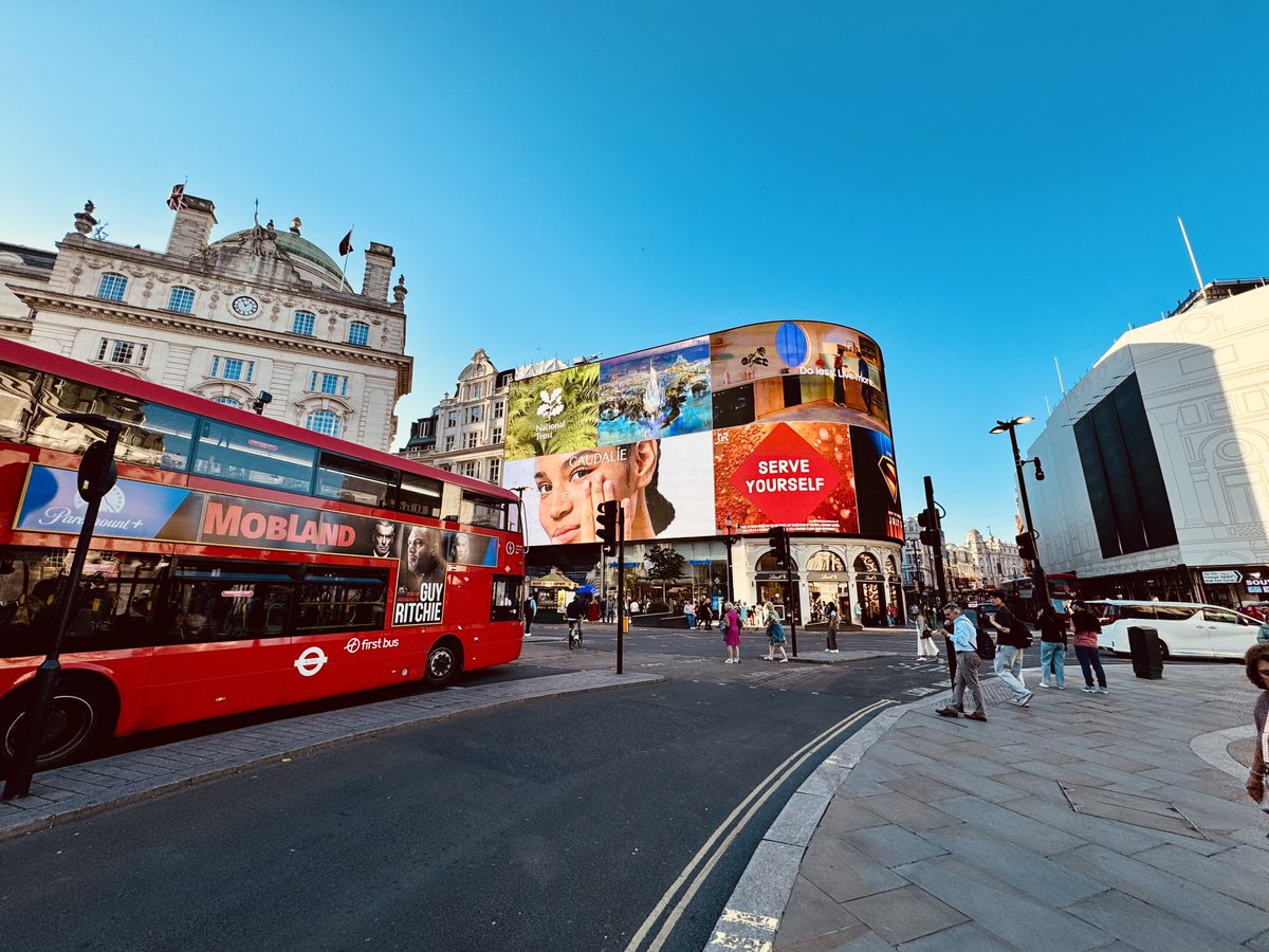 fcolombo_ux's tweet photo. Back from Figma Config London, an amazing experience full of energy, ideas, and creative people from around the world.
Grateful to be part of such a vibrant design community.

And London... surprisingly sunny, endlessly inspiring. 

 #Config2025 #ConfigLondon #figma https://t.co/Ke4SaA86Sm