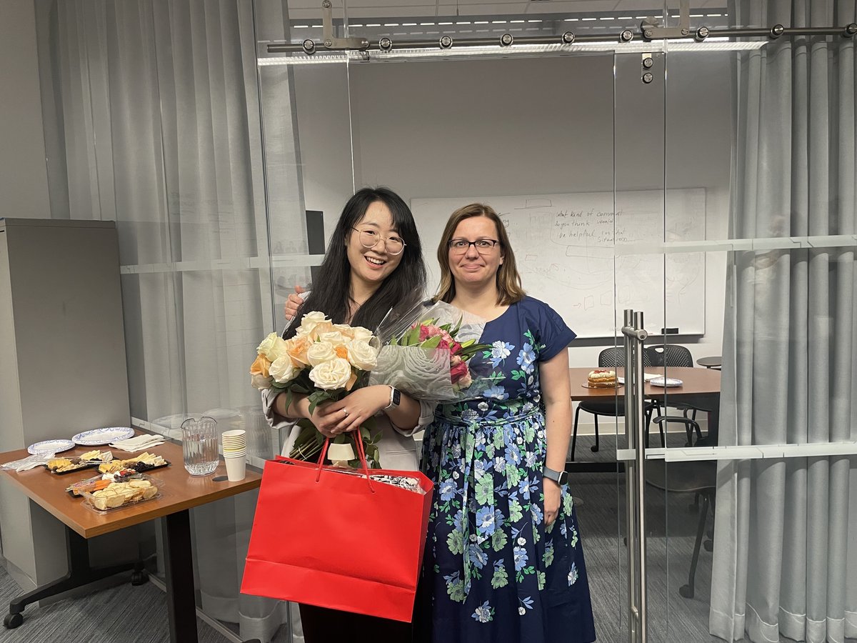 CUSocialMedia's tweet image. 🎓🎉 Congratulations, Dr. Zhao! We&apos;re celebrating @Pengfei_Zhao_  on her successful dissertation defense. We’re so proud of you at the SML, and will miss you dearly!