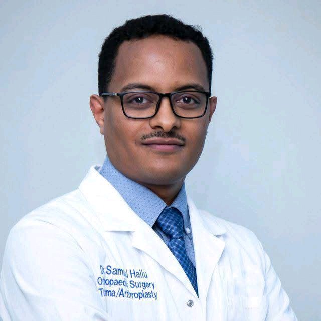 Dr. Samuel, a renowned orthopedician and one of Ethiopia’s few hip transplant specialists, has been detained. As someone who’s seen him help hundreds walk again, this is heartbreaking.
Free Dr. Samuel.
#EthiopianHealthStrike #EthioMedProtest
<a href="/Jawar_Mohammed/">Jawar Mohammed</a> <a href="/hrw/">Human Rights Watch</a> <a href="/ehpmeth/">Ethiopian Health Professionals Movement</a>