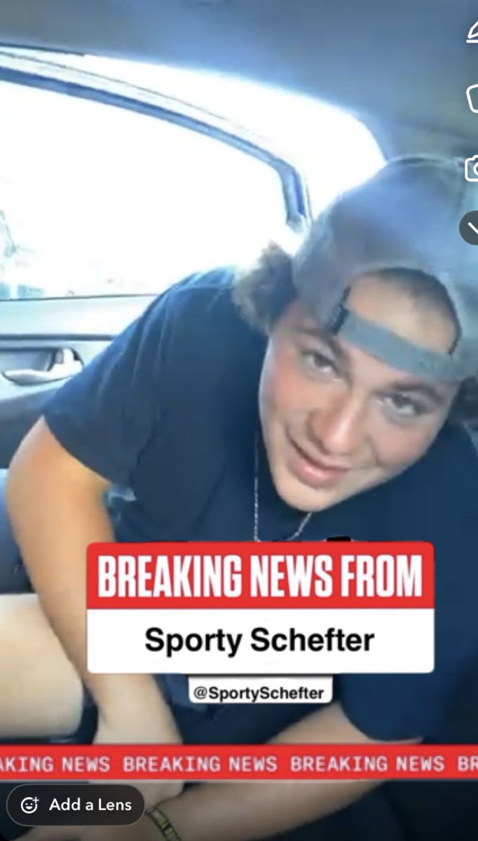 SportySchefter's tweet photo. BREAKING:

Holy 💩, Gmon Albright has confirmed his commitment to The Capper’s Collective for the 2025 season.

He has one of the most iconic farts of all time, but he sure doesn’t stink. What a treat to watch he is. 

#NoCap 🏀 https://t.co/whEt54lldI