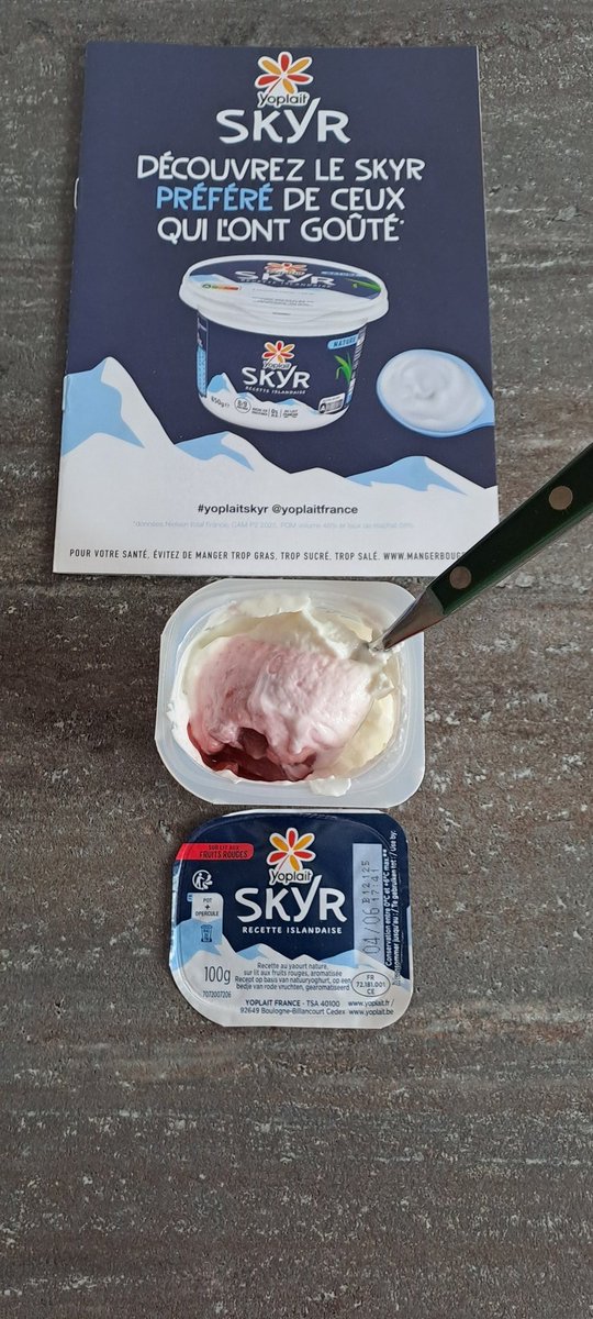 vero42100's tweet photo. Une belle découverte des produits Skyr, une recette riche en protéines et faible en matières grasses.
De bons goûts de fruits et une douceur agréable.
@sampleo 
#yoplaitskyr
#yoplaitfrance https://t.co/sqVqQzOD8d