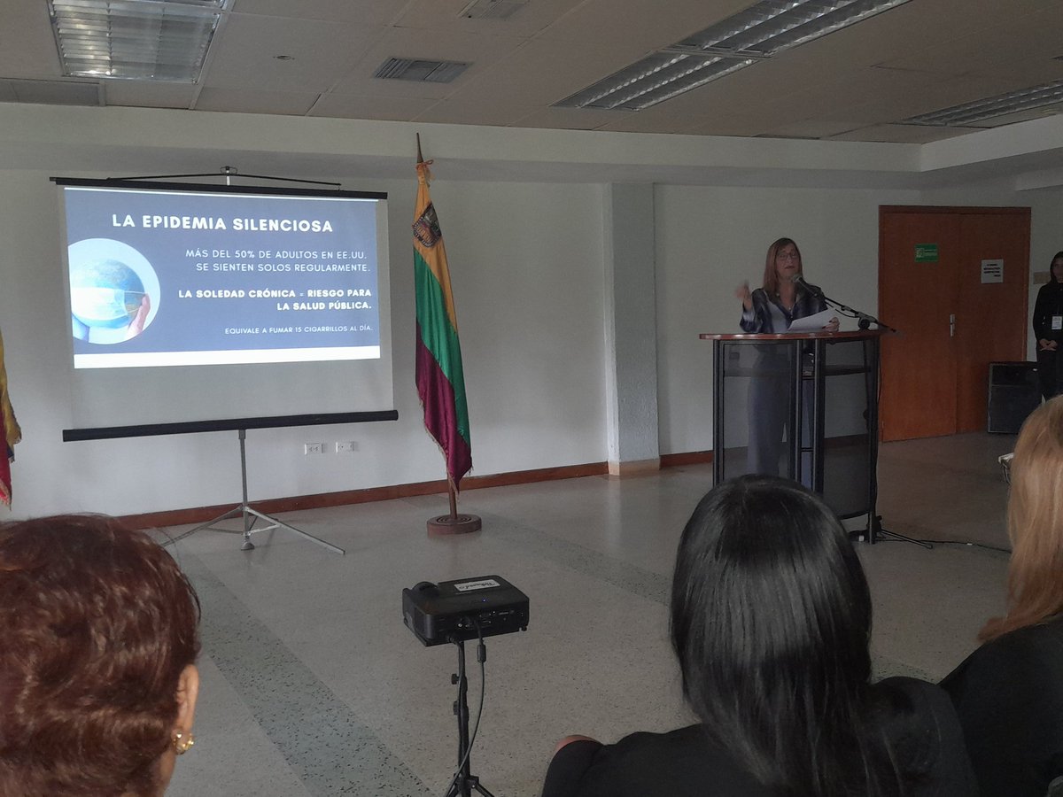 mcarcila's tweet photo. En el precongreso de gerencia y educación @FaCE_UC  @UCarabobo una mañana de fiesta académica escuchando ponentes de altísima calidad. Me quedo con un entusiasmo luminoso y reflexiones valiosas para mi vocación como investigadora y docente. Gracias gracias gracias https://t.co/JQgG5sbnOu