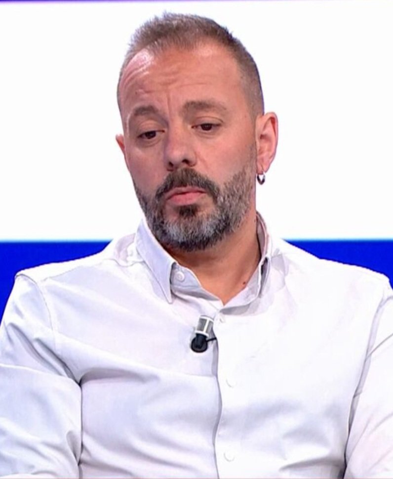 Jhoncrack_4's tweet image. Pelele, blandengue,mediahostia, culiprieto, cagón, teleñeco, pantuflo, risión, alfeñique, bocazas, timorato, chupacharcos, flojo, cobarde, falso, arrastrado, lameculos, pelota, lacayo, servil, rastrero, bufón, payaso, rata, sibilino, impostor, cenutrio, lerdo y harapiento.