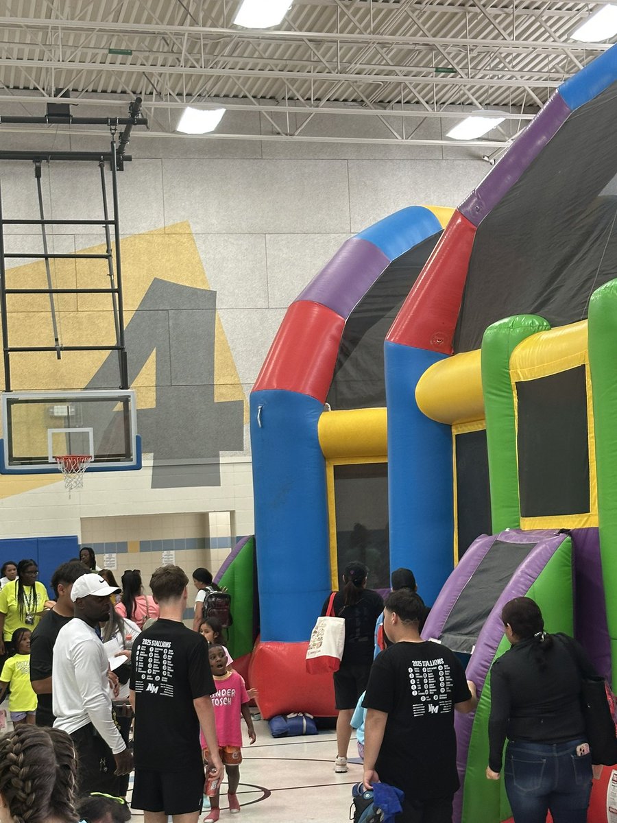 North Mesquite Baseball (@northmesquitebb) on Twitter photo Thank you Tosch Elementary for allowing us to come down and help serve at Play Day <a href="/mesquiteisdtx/">Mesquite ISD</a> <a href="/mesquiteisdATH/">Mesquite ISD Athletics</a> Thank you Tosch Elementary for allowing us to come down and help serve at Play Day <a href="/mesquiteisdtx/">Mesquite ISD</a> <a href="/mesquiteisdATH/">Mesquite ISD Athletics</a>