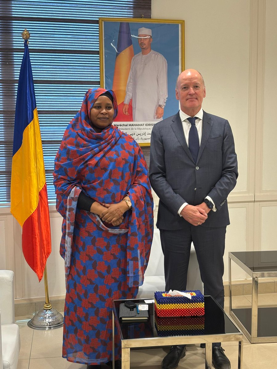 wjpgeerts's tweet image. Useful visit to #Chad. Met with civil society, #humanrights defenders, journalists, government representatives and international partners. Discussed Dutch priorities in Chad: stability, security & migration. Addressed the need for accountability. @DutchMFA @NLinChad