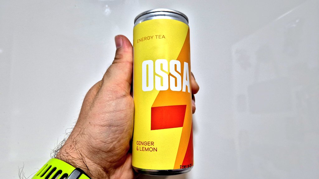 2️⃣0️⃣4️⃣
🥤 Nombre: Ginger &amp; Lemon
©️ Marca: Ossa
👅 Sabor: Limón
🎨 Color: Ocre
💨 Gas: Si
⬛ Formato: 25cl
🔥 Energía: 9,6kcal/100ml
🧐 Análisis: Chasco gordo. Demasiado amargo para ser una bebida refrescante (aunque bastante sabor a té). Pocas calorías.
🤓 Rating: 3/10