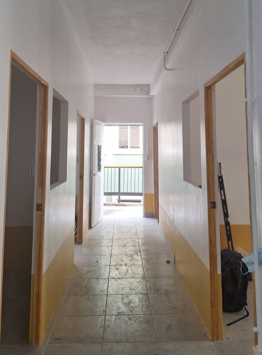 To the delight of our Field Manager at the nearly complete Limitless Horizons Ixil school project, our local crew has caught on quickly to drywall installation. Now, he says that any drywall professional who takes a look at their work would agree that it’s top notch! 👍🏫