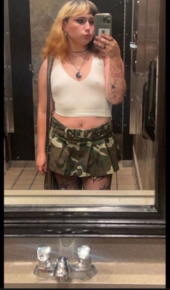 mistresssusan07's tweet photo. I’m available for session right now , get your toys ready because I will be inserting things in your boy pussy and get ready for my bdsm destruction https://t.co/hZpU3Jowdg