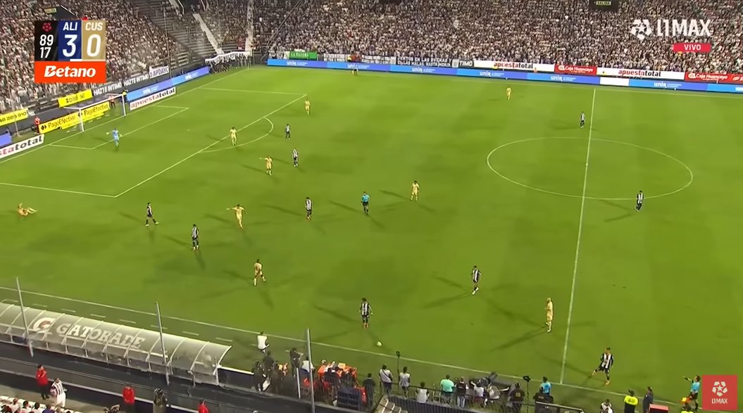 "La justicia tiene que ser igual para todos"

Entonces, por qué no jugaron a puertas cerradas por esto mismo?

Cagones babosos, ni tomarlos en serio a esos traumados 😂