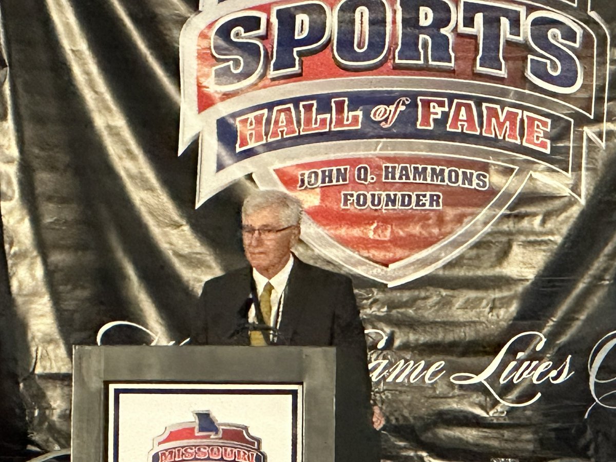 Will Christian tweet media