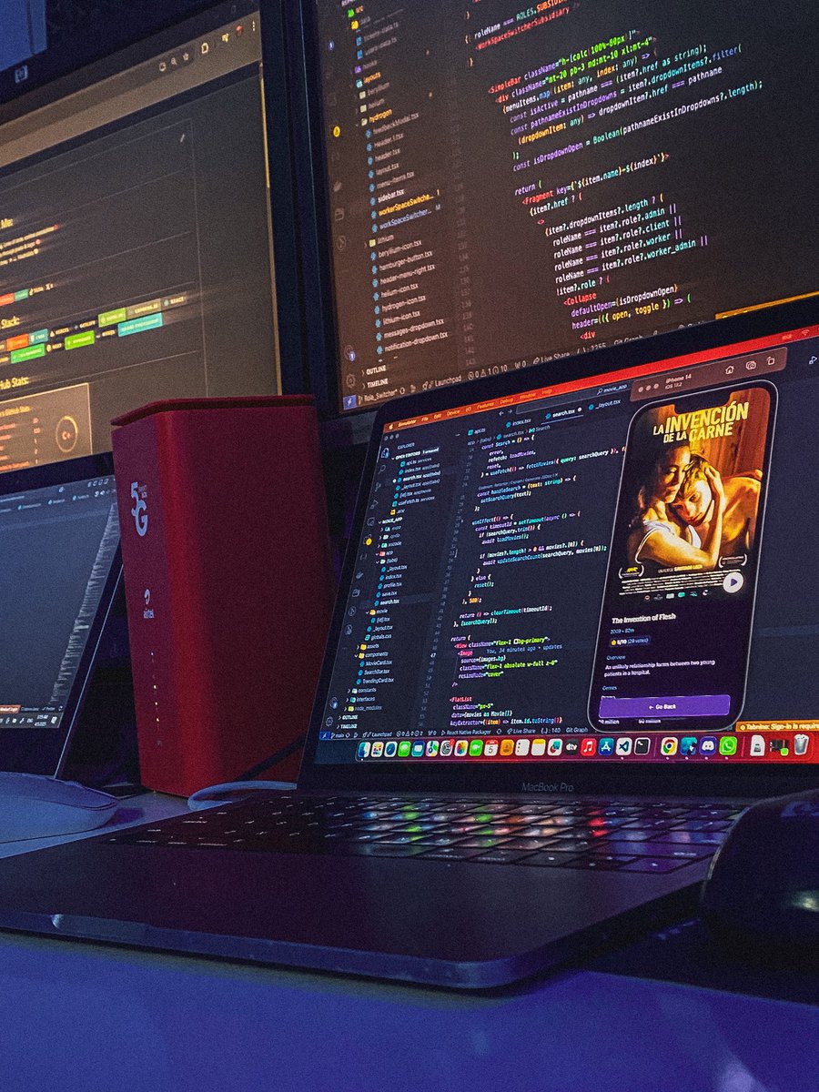 maazjnr7's tweet image. 𝐈’𝐦 𝐣𝐮𝐬𝐭 𝐥𝐨𝐜𝐤𝐞𝐝 𝐢𝐧𝐭𝐨 𝐭𝐡𝐞 𝐜𝐨𝐝𝐞!💡👨🏾💻
𝐏𝐫𝐨𝐣𝐞𝐜𝐭𝐬 𝐡𝐚𝐝 𝐦𝐲 𝐟𝐮𝐥𝐥 𝐚𝐭𝐭𝐞𝐧𝐭𝐢𝐨𝐧!✨🦅