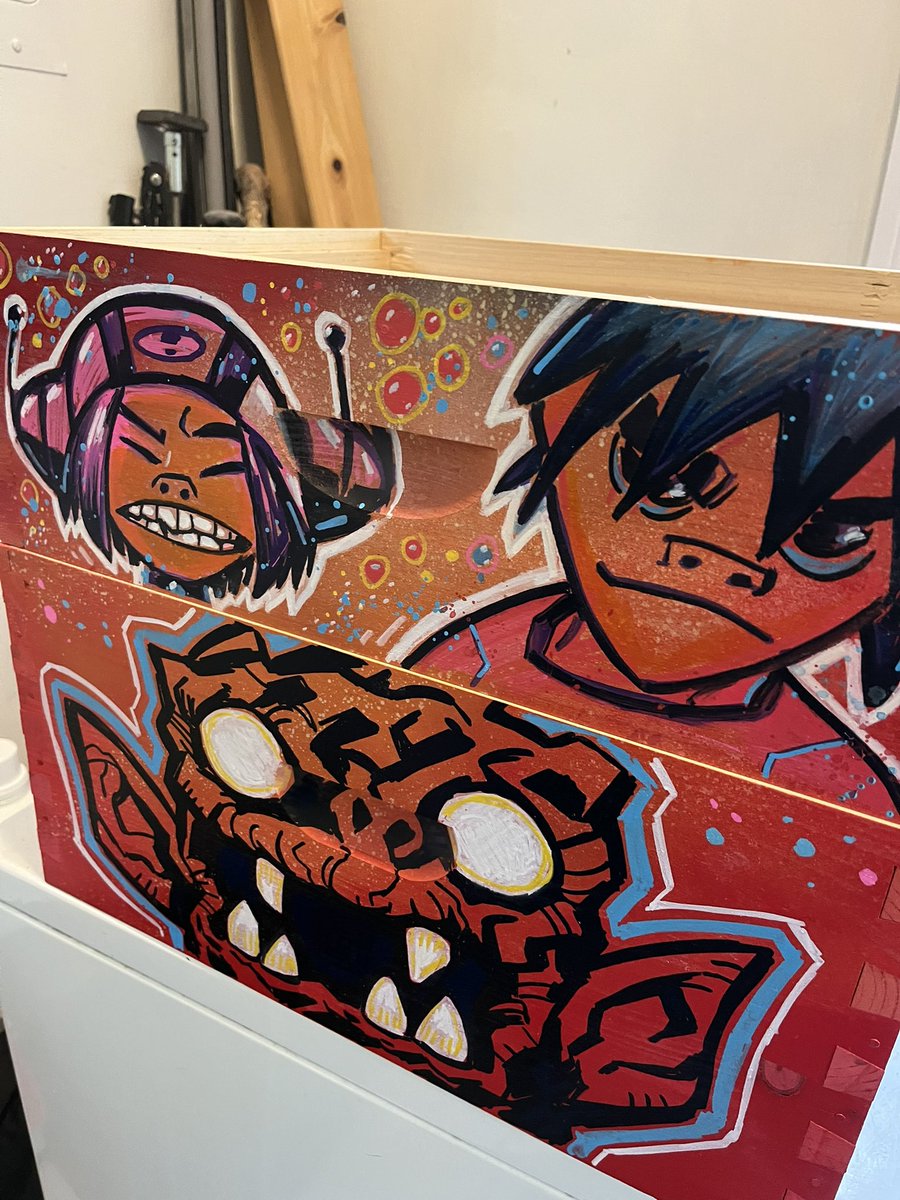 TimShinn73's tweet image. Finished painting these beehive drawers for my friend. 

Delivering them this weekend. 

#gorillaz #painting #beehive @gorillaz