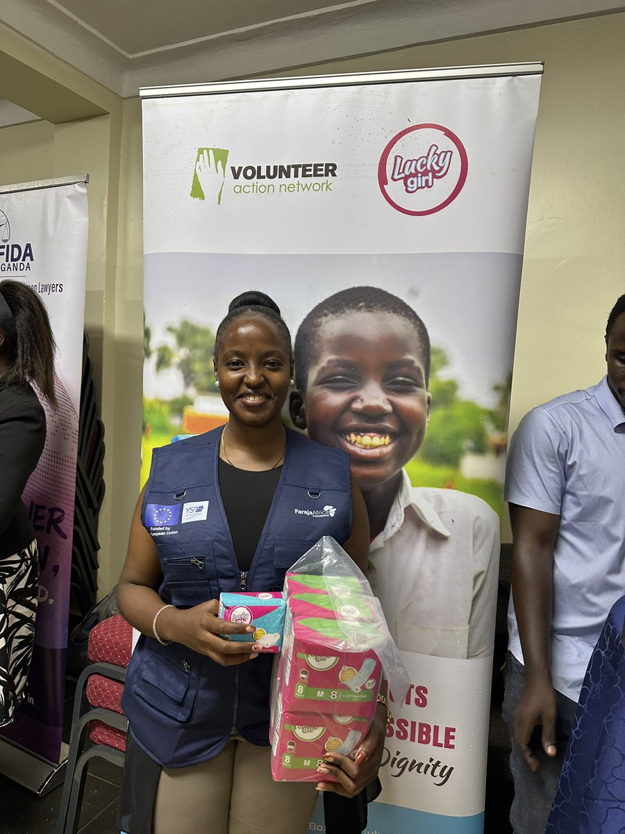 AmanyaBelyndah's tweet image. My highlight of the #EU_CSO_Bazzar was my engagement with @LuckyGirlPads that is making good quality affordable sanitary towels to support the girl child.

I was excited to purchase my cheapest sanitary towel today at shs. 1500, with such local brands we are sure conserted effort…