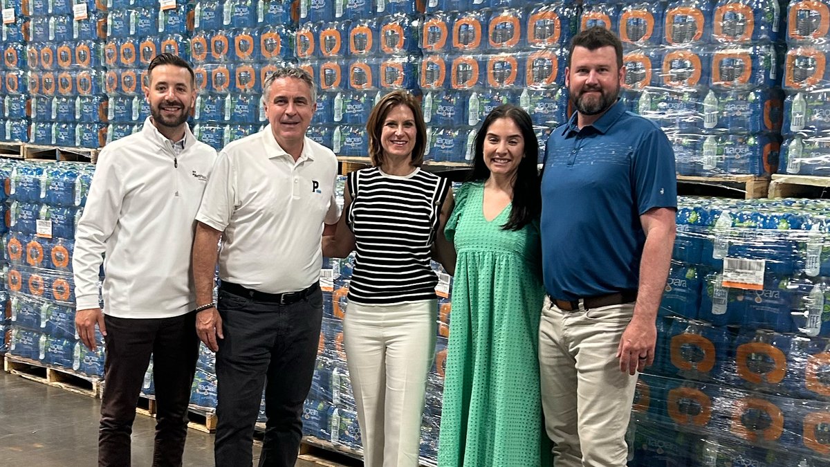 ProLineDallas's tweet image. Great having Jennifer Murphy and Zach Brado from NetPlus Alliance to visit our Dallas office this week! Always great collaborating to drive success.
Looking forward to the growth ahead!
#NetPlusAlliance #ProLineProducts #DistributorPartnership #IndustrialDistribution #Teamwork
