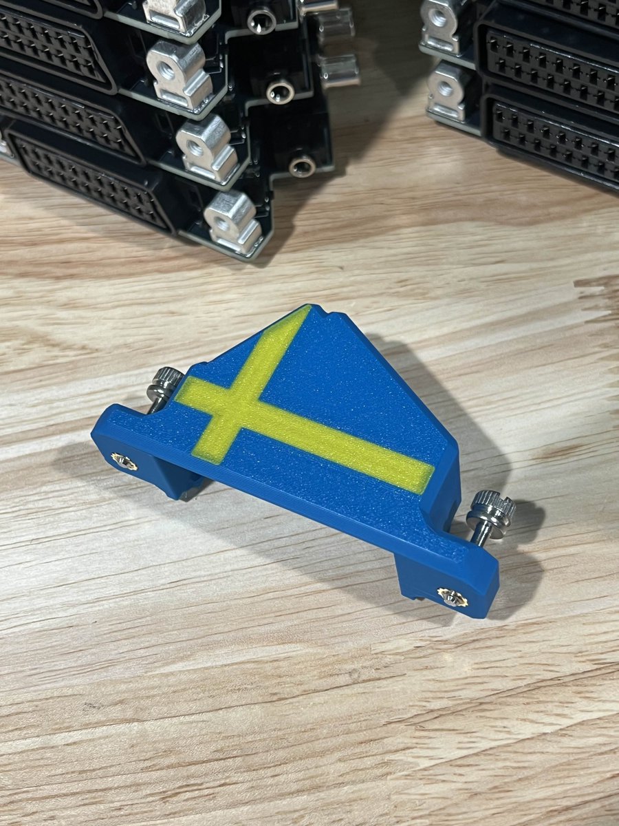 I had a Swedish customer order a pack of SCART-Locks so I tossed in a little bonus
