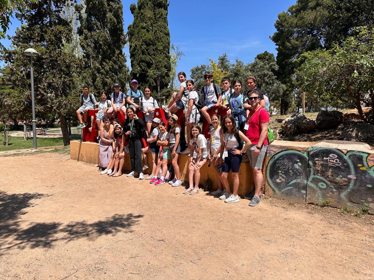 CEIPVdeSacedon's tweet photo. Nuestro alumnado de 6º disfruta del programa #RutasCAL por Cataluña y Comunidad Valenciana.
Han visitado la Sagrada Familia, el Parque Güell, el circo romano de Tarragona y el Delta del Ebro con @SEO_BirdLife .
¡Camino a la Comunidad Valenciana!
#VSVidaSana #CuidarmeParaCuidarte https://t.co/Jz3HVihKzv
