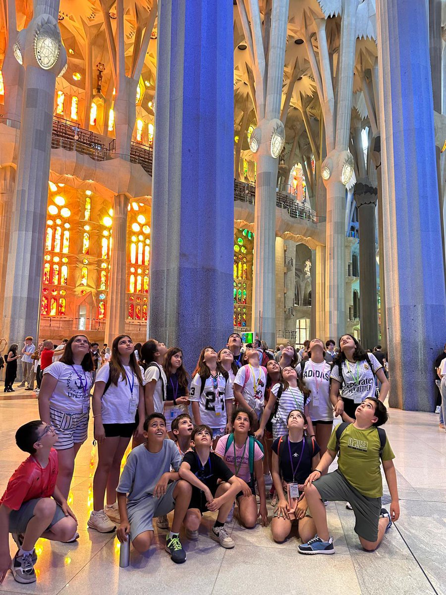 CEIPVdeSacedon's tweet photo. Nuestro alumnado de 6º disfruta del programa #RutasCAL por Cataluña y Comunidad Valenciana.
Han visitado la Sagrada Familia, el Parque Güell, el circo romano de Tarragona y el Delta del Ebro con @SEO_BirdLife .
¡Camino a la Comunidad Valenciana!
#VSVidaSana #CuidarmeParaCuidarte https://t.co/Jz3HVihKzv