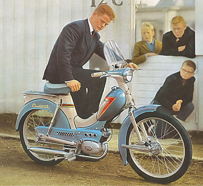 Det var stil på moppe-slynglarna förr, tuff liten vindruta också😎...är det en 60:a? <a href="/matsp666/">Mats 🇸🇪🇮🇱</a> 
#DetÄrKrutiCrescent