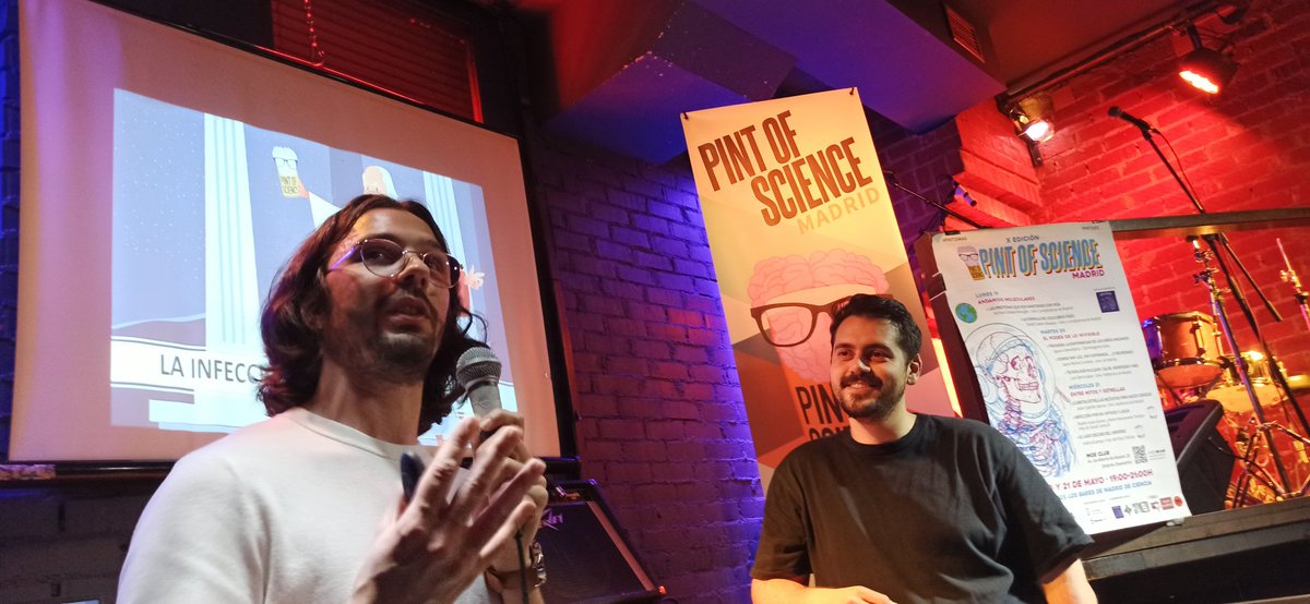 mcarferal's tweet photo. Mario y Rubén nos hablan ahora del Mythos y logos de la infección por VIH. Una charla de #PINTABULO en @pintofscienceES.
#pint25es #pint25mad https://t.co/gLymK7mTnG